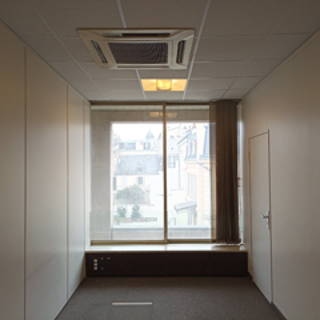 Bureau privé 20 m² 4 postes Coworking Rue d'Angiviller Versailles 78000 - photo 4
